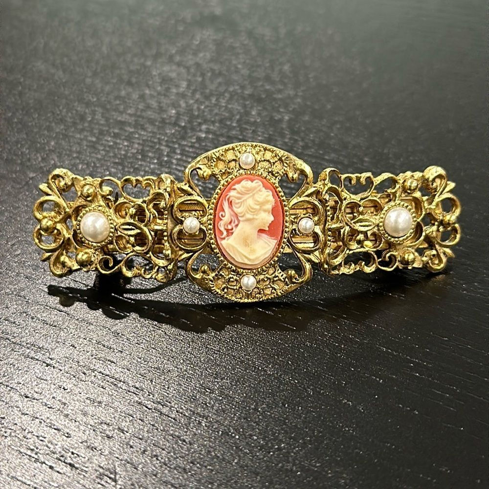 Vintage Gold Filigree Cameo Hair Barrette Accessory with Faux Pearls - Picture 2 of 6